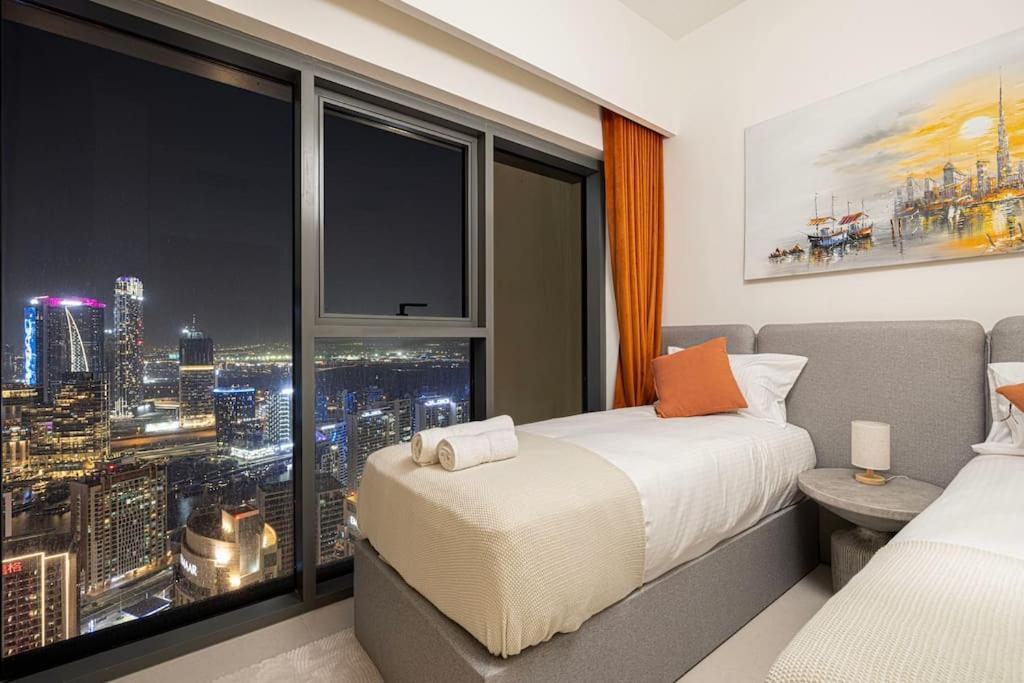 Lux - Super High Floor I 1 Min Mall *