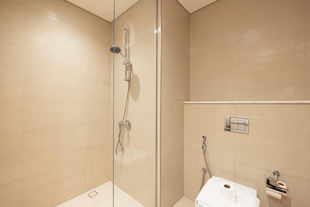 Lux - Super High Floor I 1 Min Mall