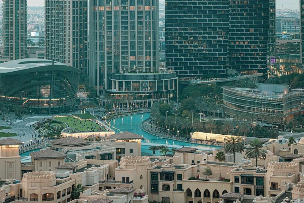 Lux - Super High Floor I 1 Min Mall *