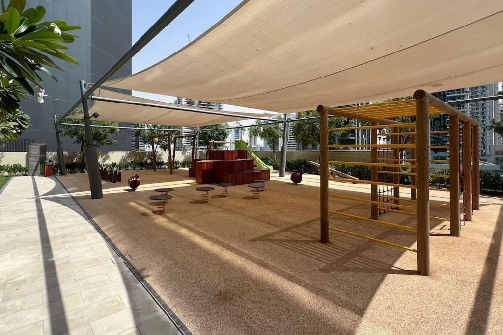 Lux - Super High Floor I 1 Min Mall * Dubai
