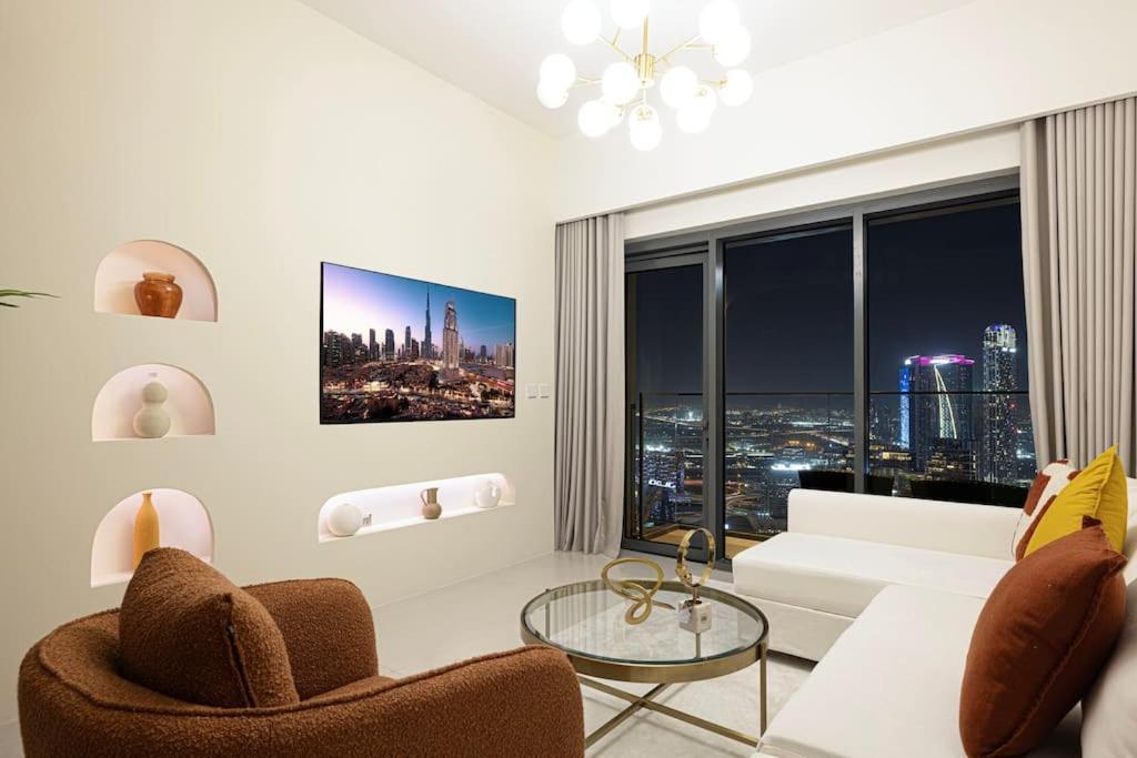 Lux - Super High Floor I 1 Min Mall *