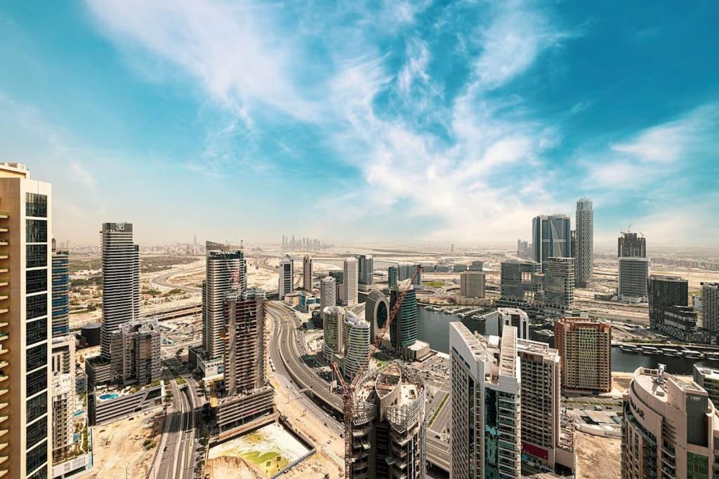 Lux - Super High Floor I 1 Min Mall * Dubai