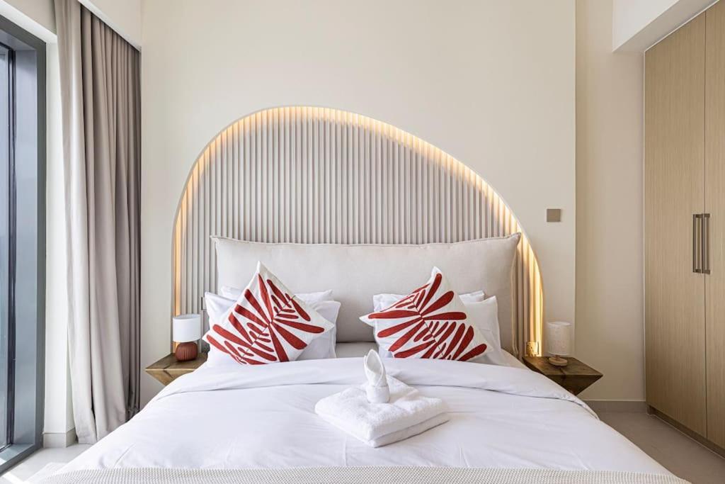 Apartment Lux - Super High Floor I 1 Min Mall Dubai